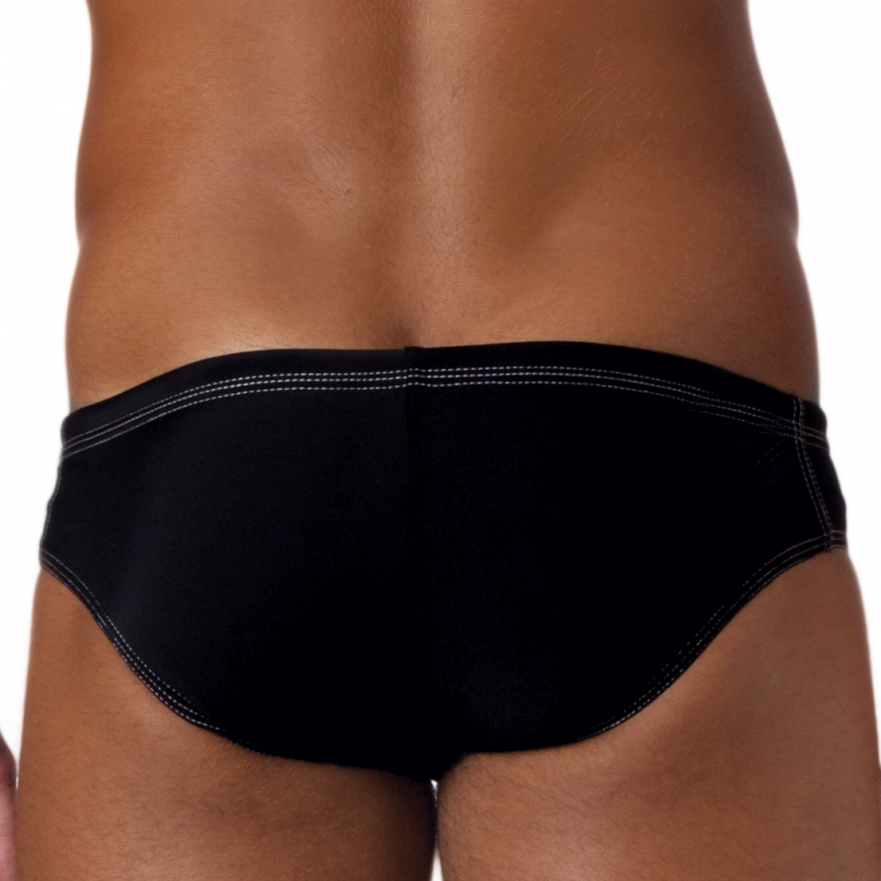 Okeo – Kostümunterschrift – Synergy Man