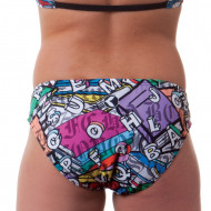 Costume due pezzi per bambina ideale per la piscina e la spiaggia.