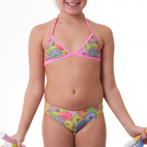 Costume due pezzi per bambina con top a triangolo, ideale per la piscina e la spiaggia. Il passante 