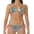 Costume bikini donna per la spiaggia con top a triangolo e slip con laccetti laterali. Texture flore
