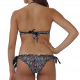 Costume bikini donna per la spiaggia con top a fascia, slip con laccetti laterali e bordature arricc