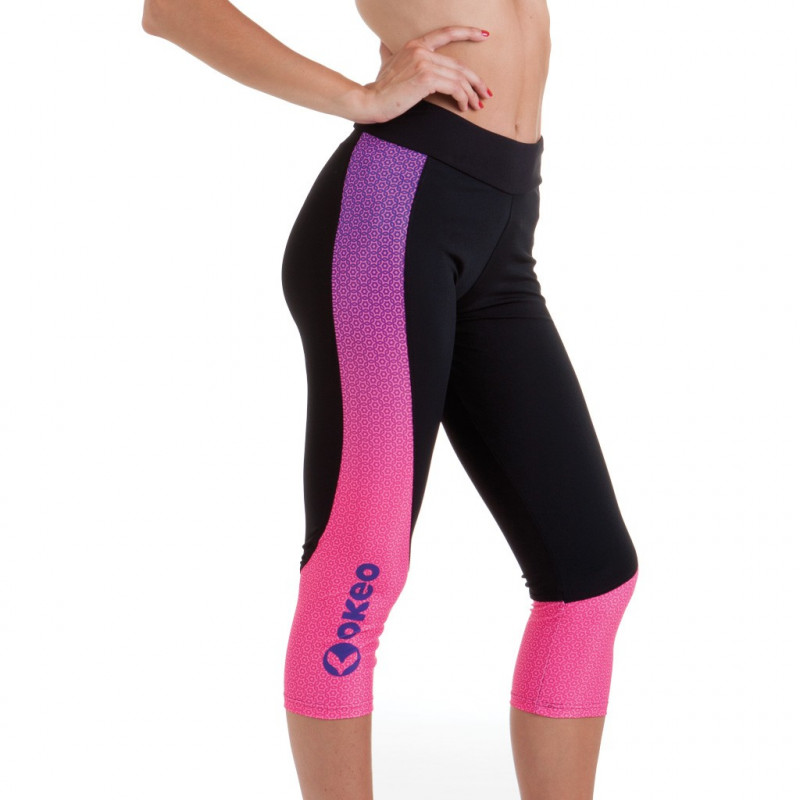 Leggings corti in cotone elasticizzato tinta unita nero Leggings corti in cotone elasticizzato tinta unita nero