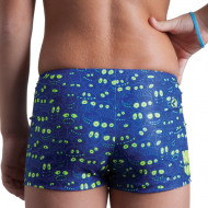 Costume da nuoto per bambino nel modello short, veste comodamente i piccoli nuotatori che siano alle
