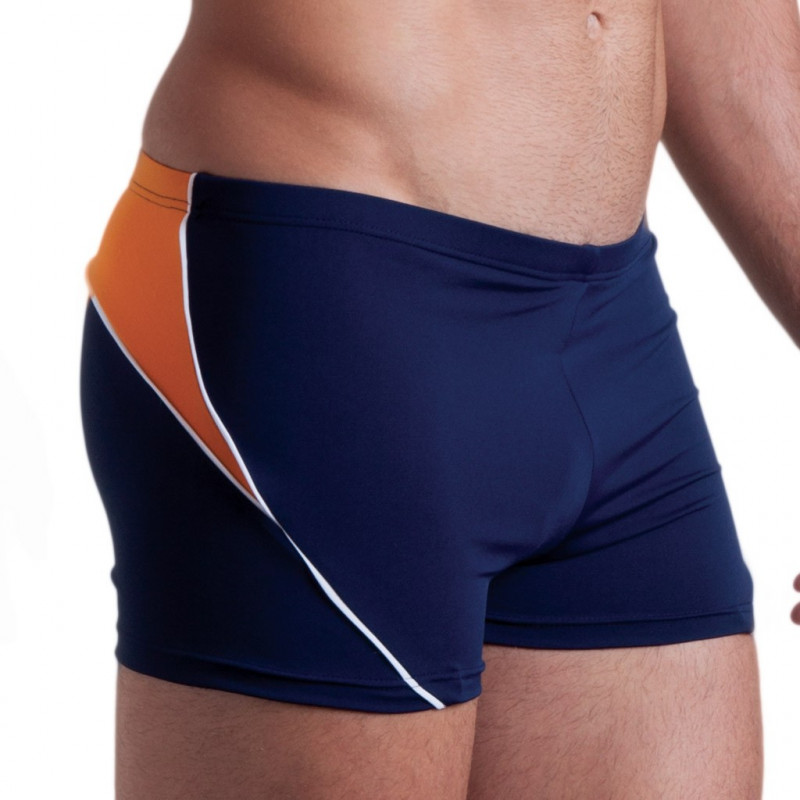 Costume parigamba da uomo per il nuoto agonistico e amatoriale. Slip interno. Costume parigamba da uomo per il nuoto agonistico e amatoriale. Slip interno.