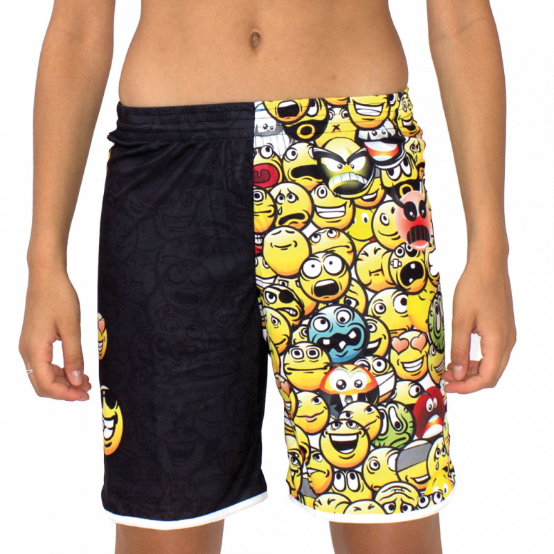 Bermuda unisex per il tempo libero, ideali per la spiaggia e il beachvolley. Bermuda unisex per il tempo libero, ideali per la spiaggia e il beachvolley.