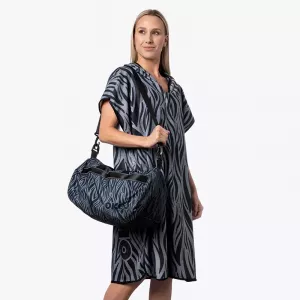 Poncho + viele Taschen